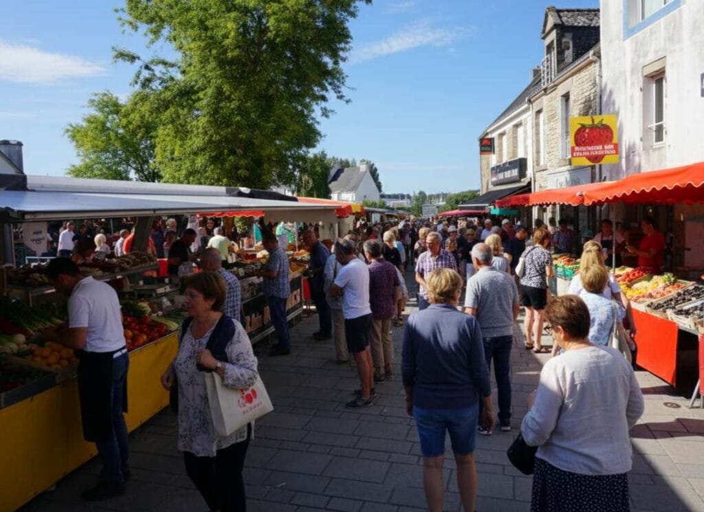 marché Arzon camping Golfe du Morbihan