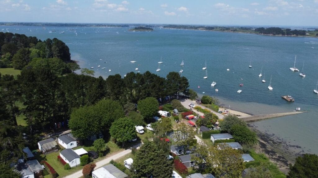 accès mer camping golfe du morbihan