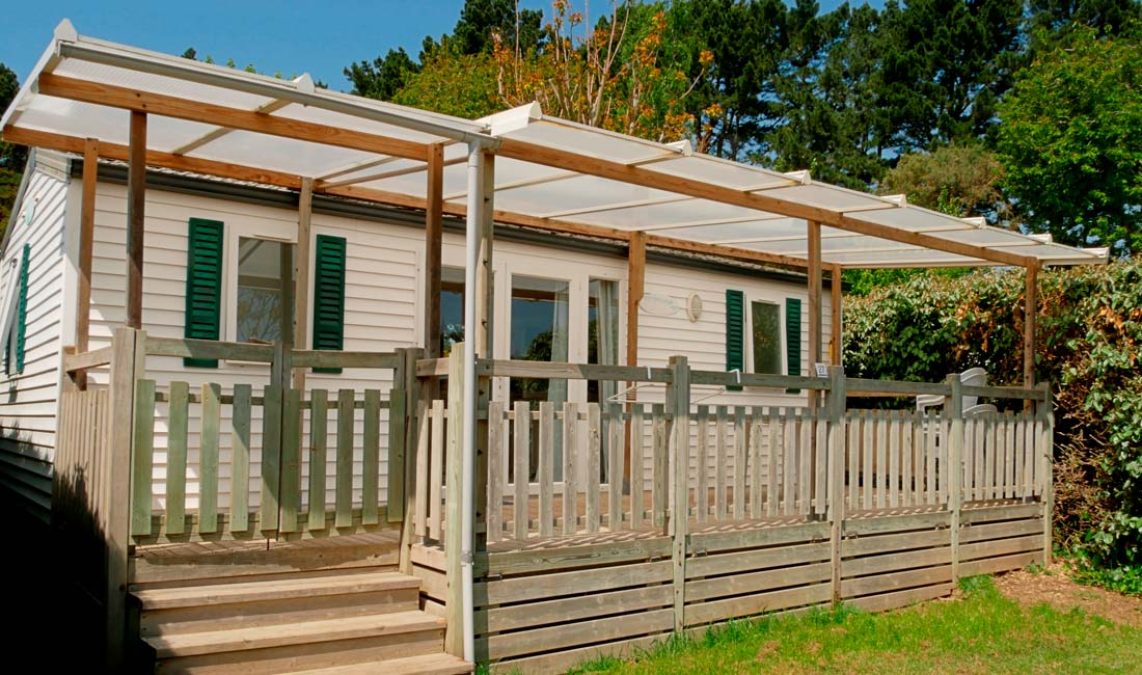 exterieur-mobil-home-huitre-camping bilouris-Golfe du Morbihan